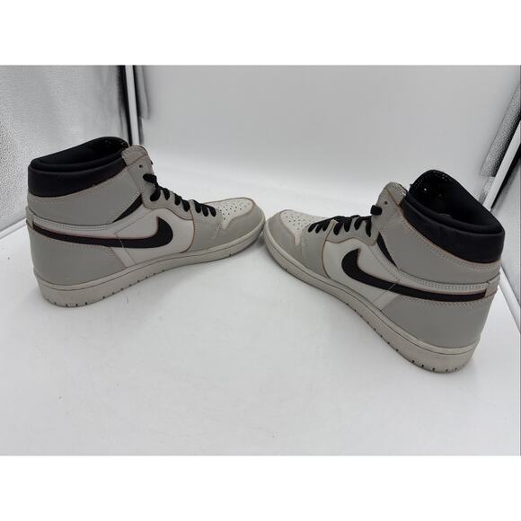 Size 9.5 - Air Jordan 1 Retro SB High NYC to Paris bs935